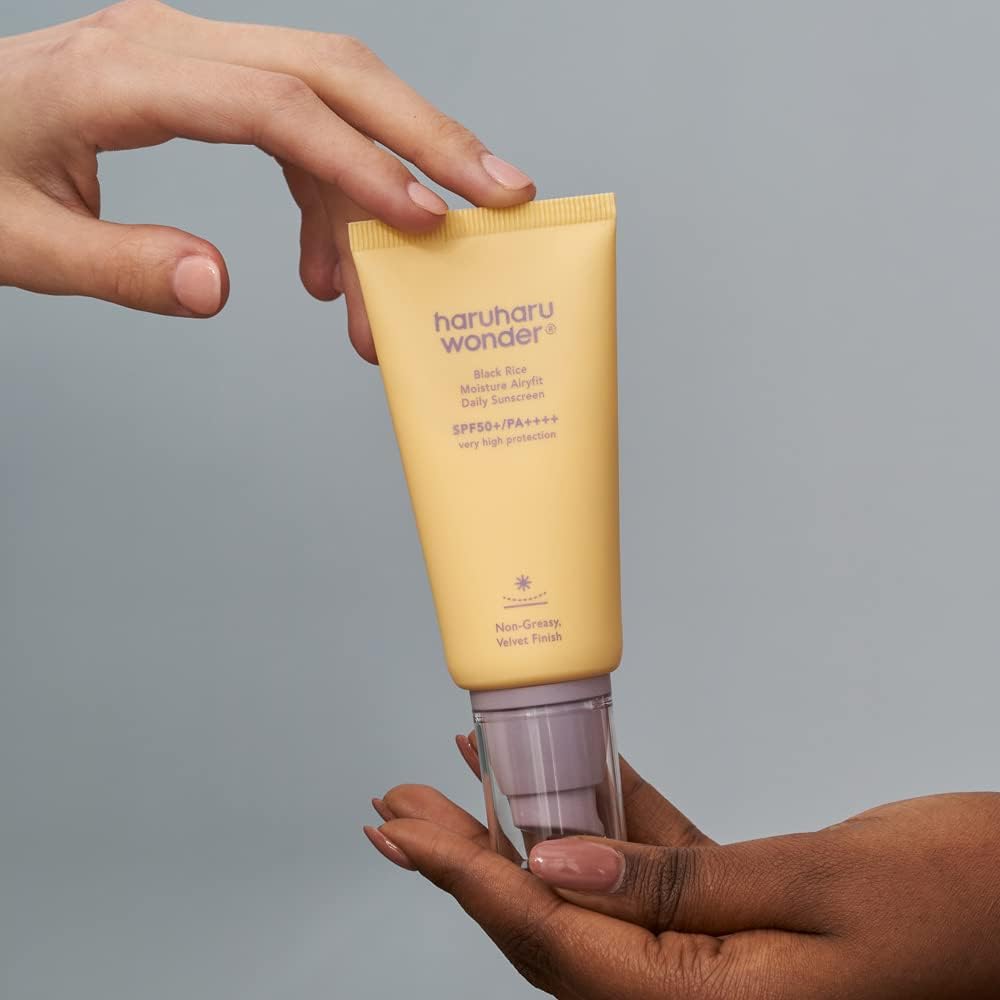 haru-haru-wonder-sunscreen-default-title-haruharu-wonder-black-rice-moisture-airyfit-daily-sunscreen-50ml-40299251957999.jpg