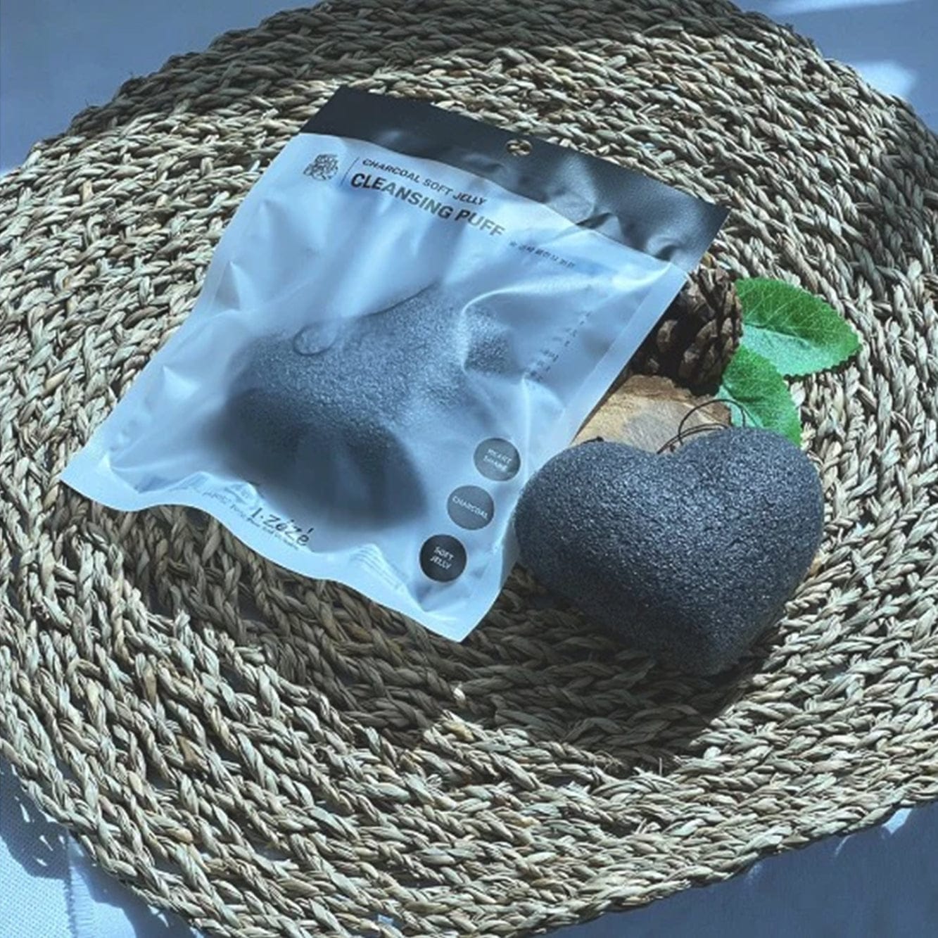 izeze-facial-cleansing-kits-default-title-zero-blemish-cleanser-with-cleansing-puff-39380391461103.jpg